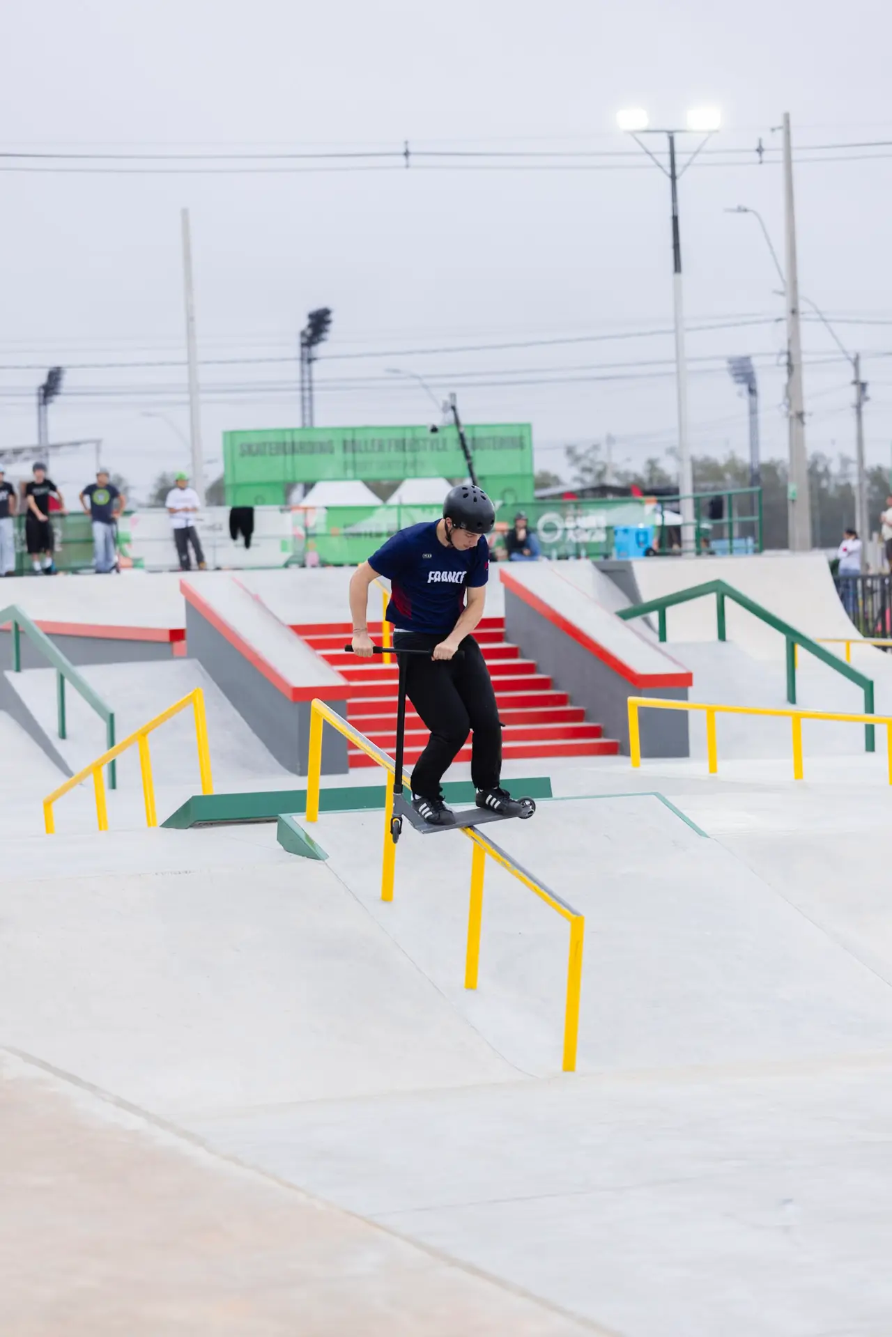 Un rider français en trottinette freestyle, aux World Skate Games 2026