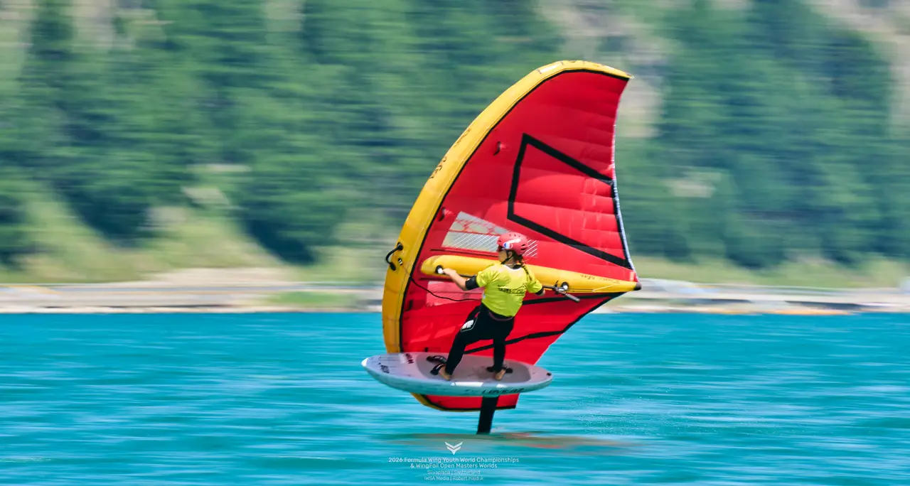 Vaïna Picot a commencé par la planche à voile avant de passer au wingfoil.