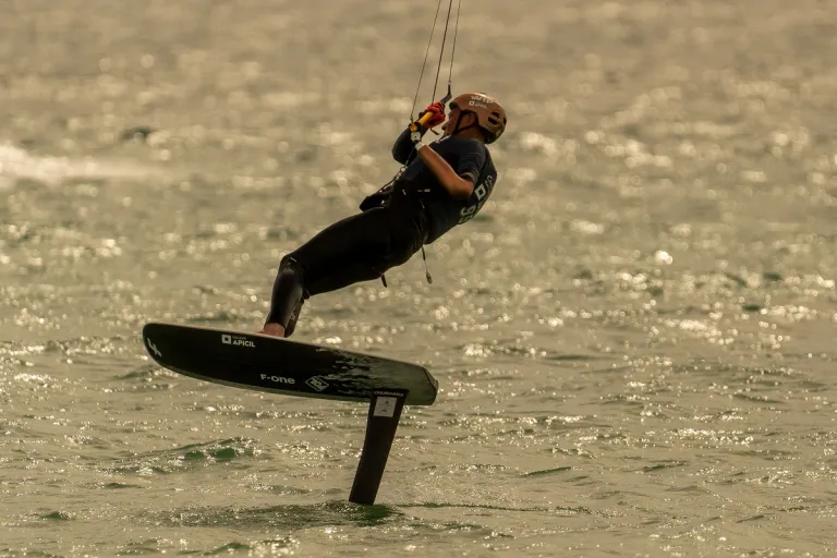 Chris Ballois, kitesurfeur français (Crédit photo Coralie Louguet)