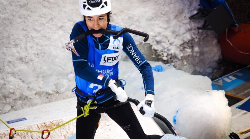 Marion Salmon-Thomas, championne d'escalade sur glace / Crédit photo UIAA Kaspar Kellerhals