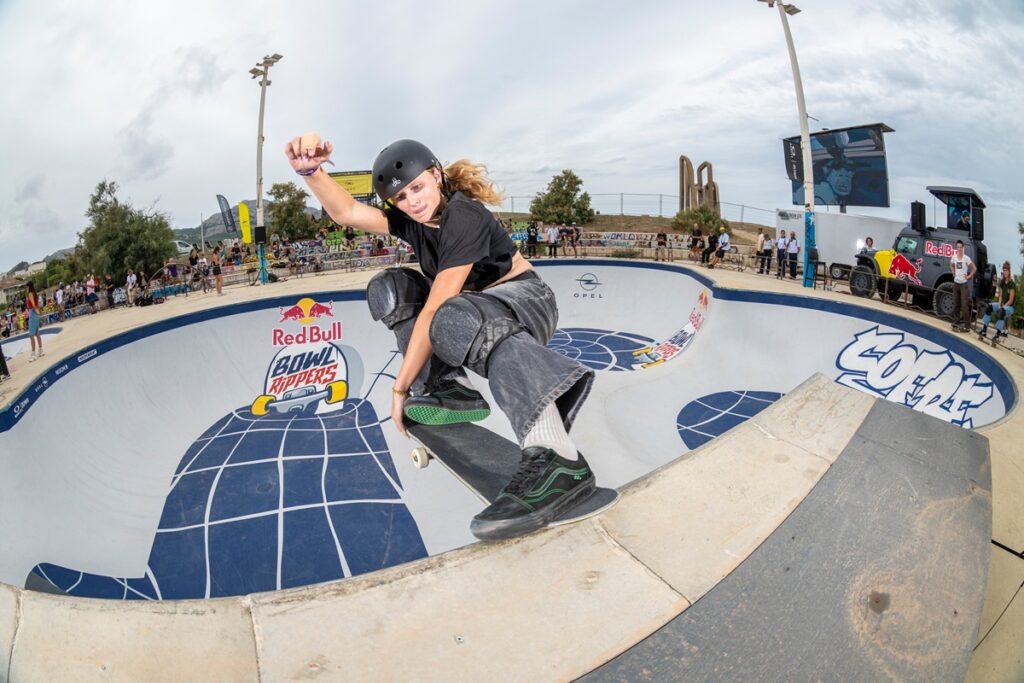 Louise-Aïna Taboulet performing at Red Bull Bowl Rippers in Marseille , France , on August 28 2026 // Pierre-Antoine Lalaude / Red Bull Content Pool // SI202608310268 // Usage for editorial use only //