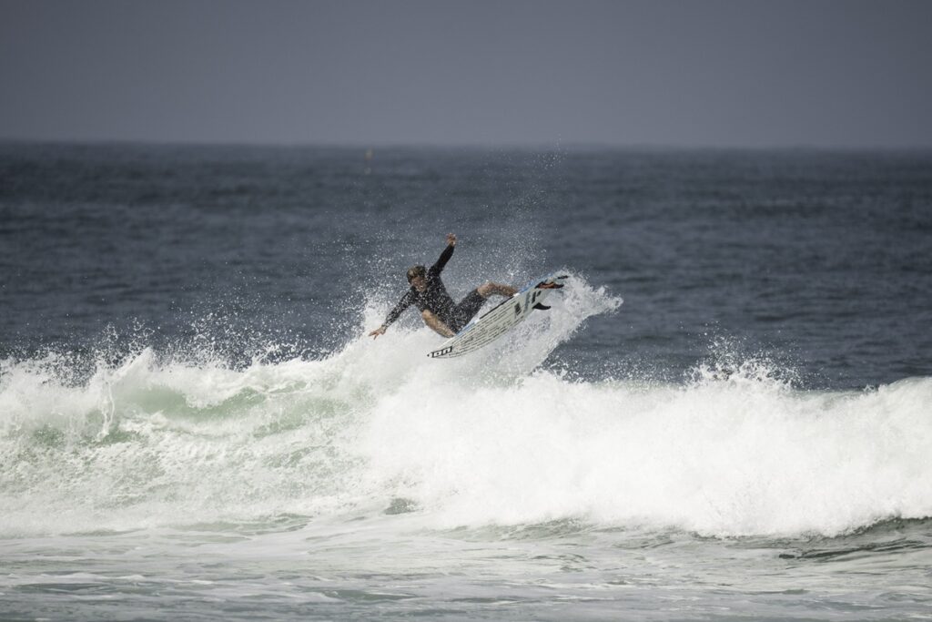 Renan Grainville, surfeur français / Crédit photo papi lou